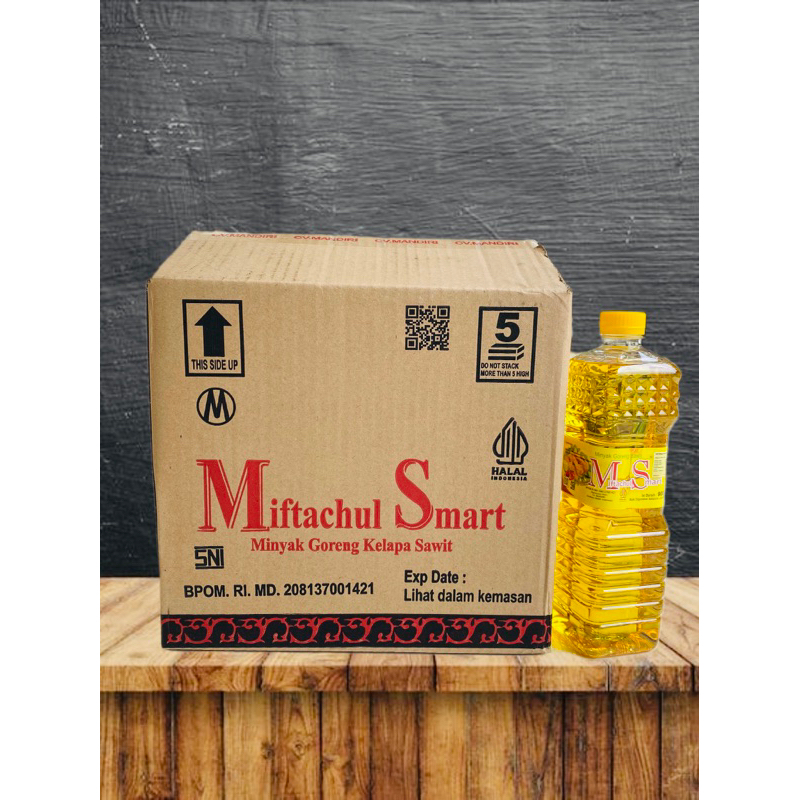 

Promo 1 Dus isi 12 botol 900 ml Minyak Goreng berkualitas dan ekonomis merk Miftachul Smart 900 ml botol
