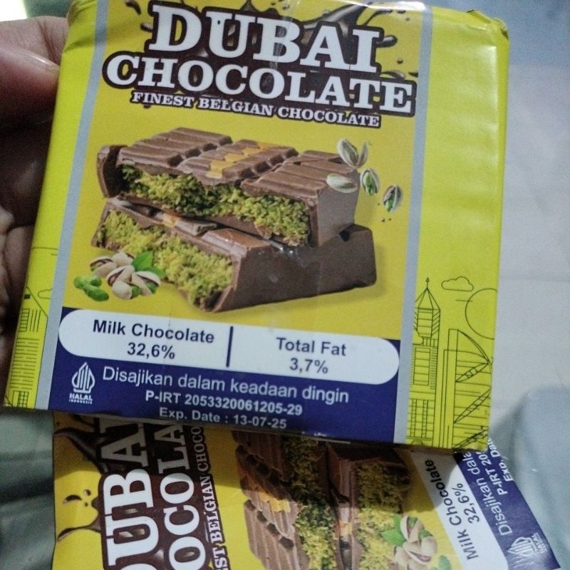

Coklat Dubai chocolate milk 130grm