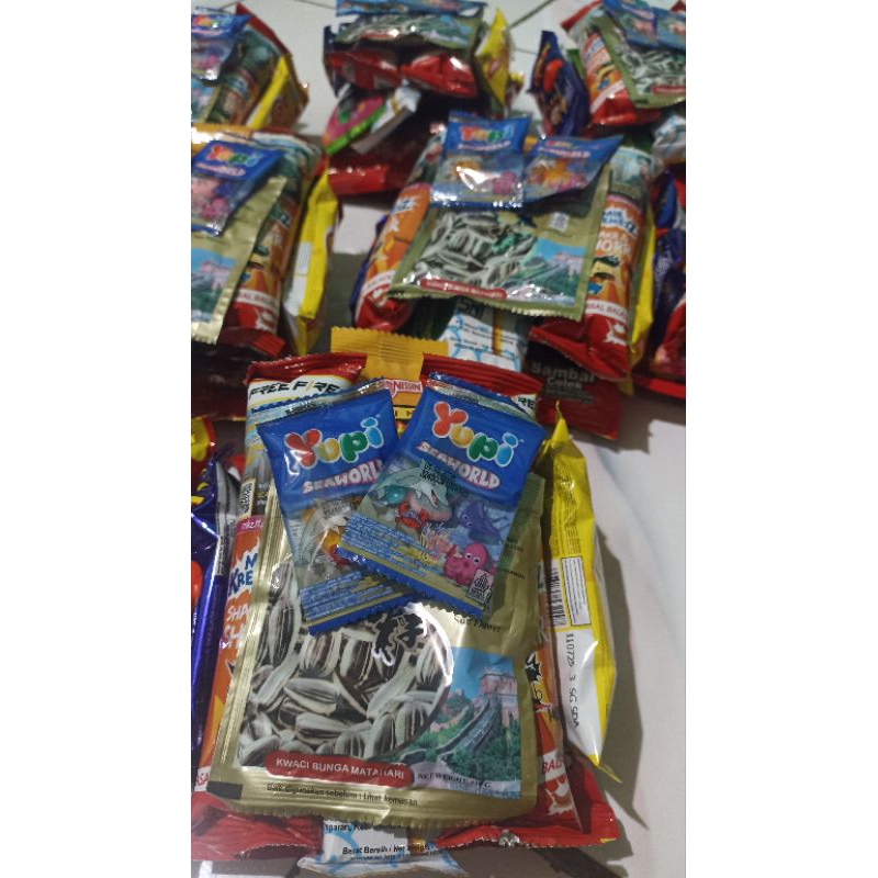 

Snack ulangtahun/hampers/THR