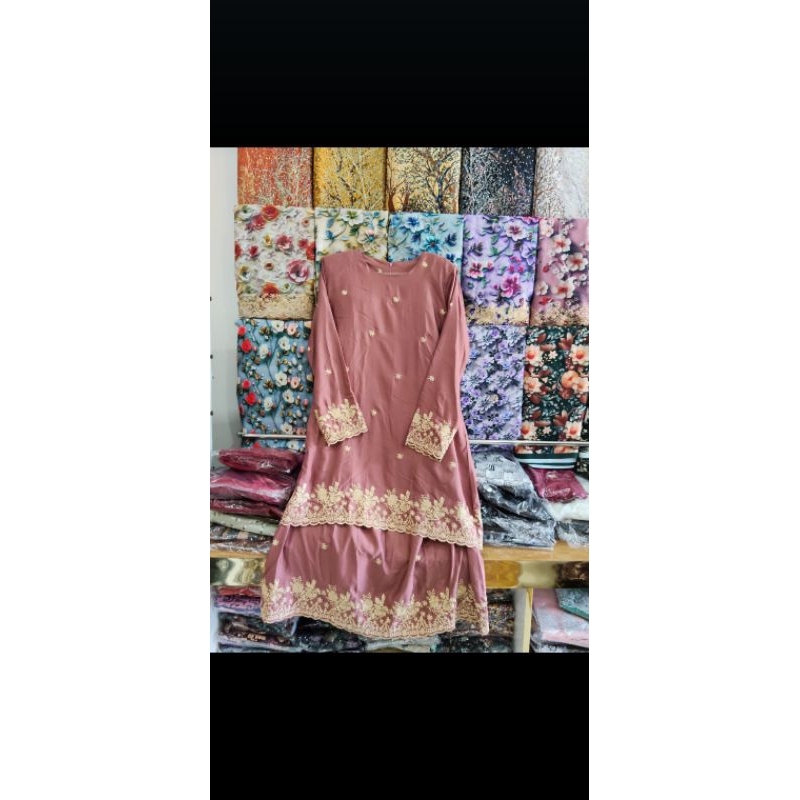 SET KURUNG WANITA IMPORT MALAYSIA/MOTIF SULAM TIMBUL