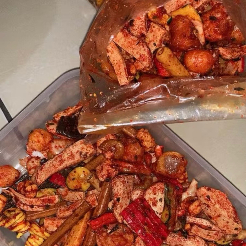 

TERMURAH Seblak Campur Mix 1Kg Seblak Kering Pedas Daun Jeruk Seblak Campur Kering