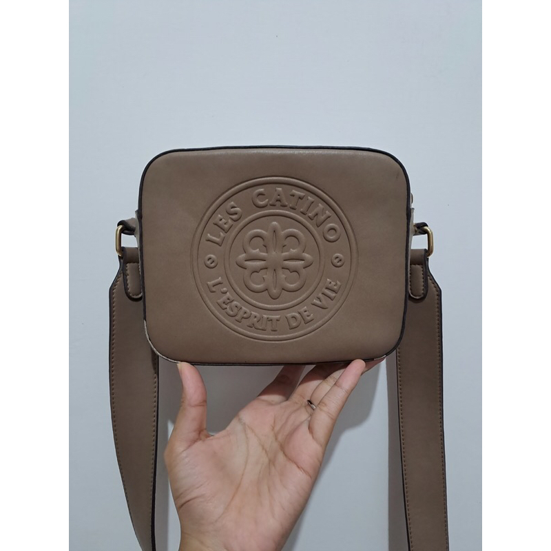 Tas coklat Les Catino