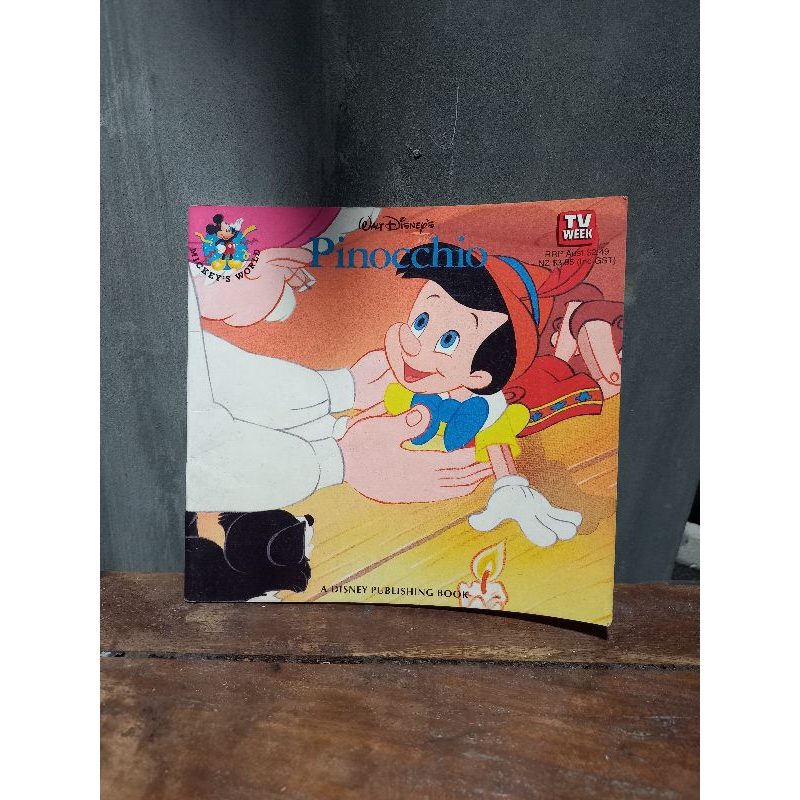 buku import pinocchio