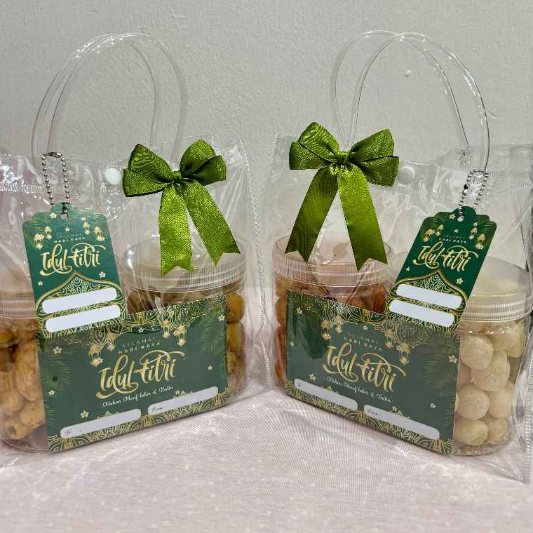 

HAMPERS SNACK BAG LEBARAN IDUL FITRI ISI 2 JAR TOPLES 600ML