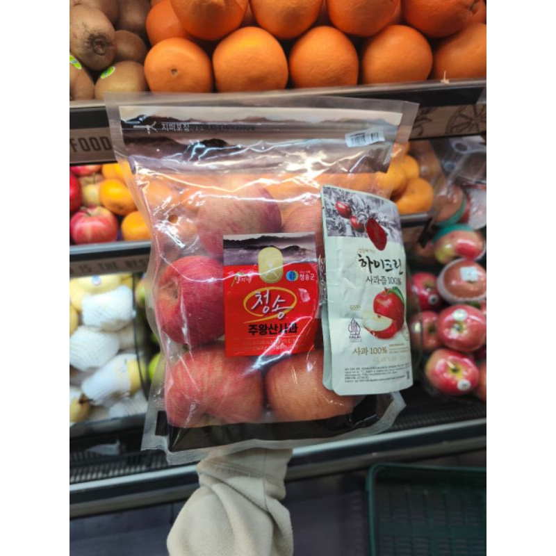 

Buah apel Korea super premium bag 1 kg