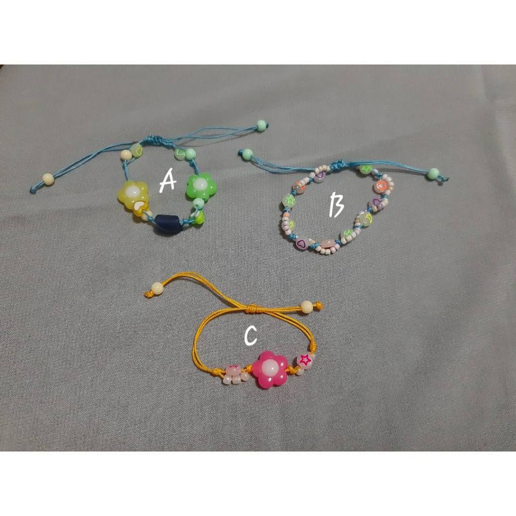 Gelang manik anak tali giok