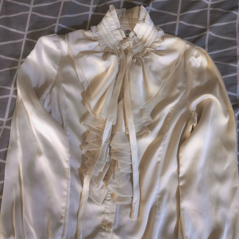 (preloved) victorian style ruffled shirt