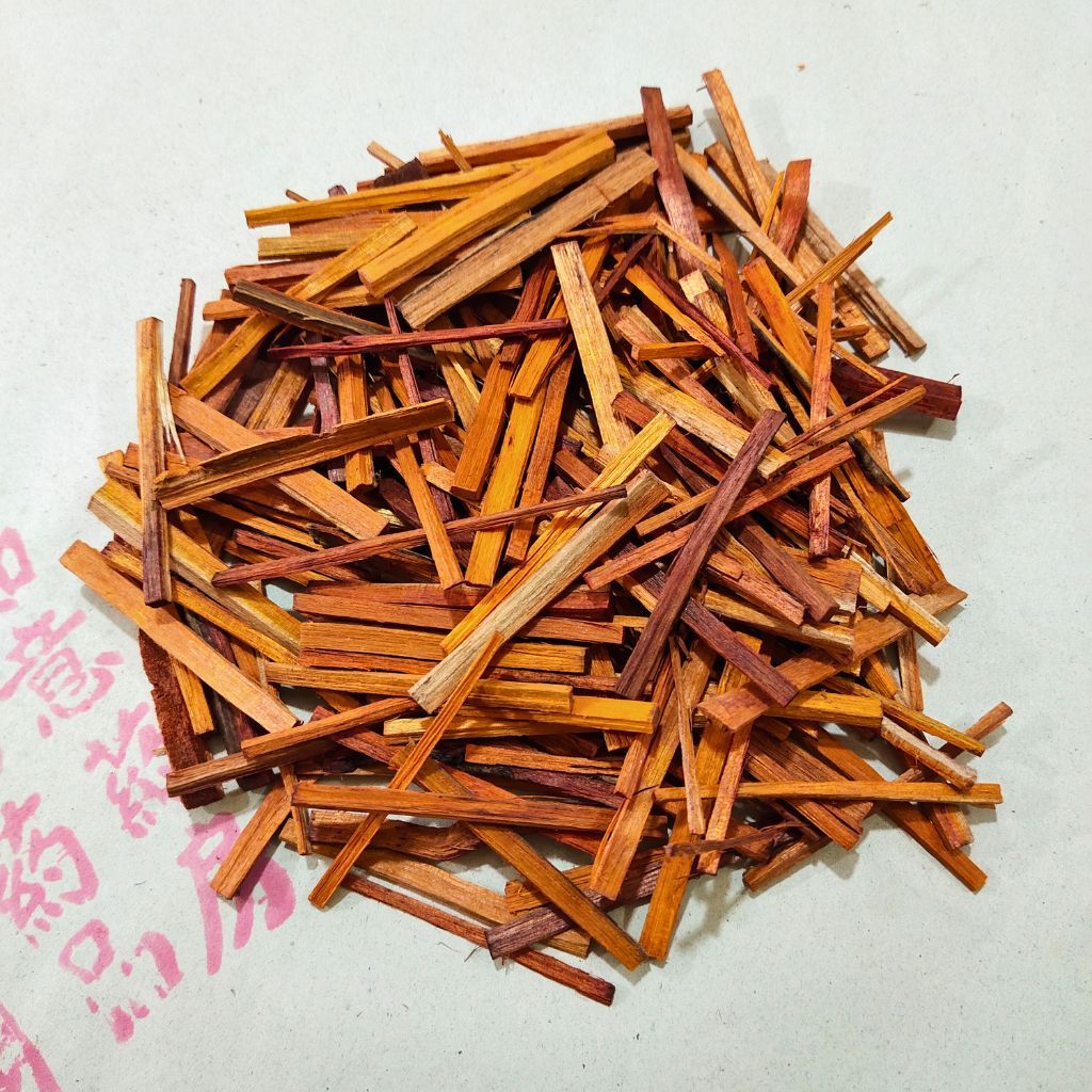 

Kayu Secang Asli Kualitas Premium (100 GR)