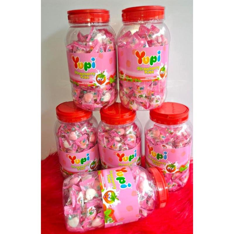 

PERMEN YUPI LOVE KEMASAN TOPLES 300gr TERMURAH