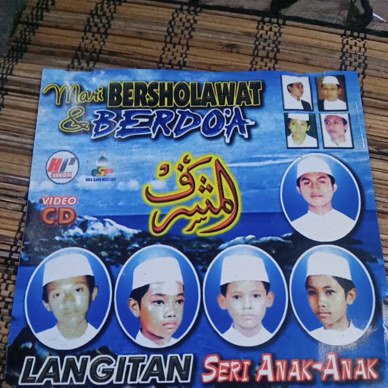 VCD MARI BERSHOLAWAT & BERDOA KK0067