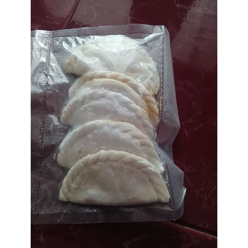 

cireng isi jumbo ayam suwir pedas