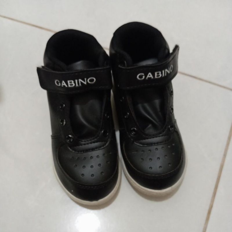 Preloved Sepatu anak laki2 merk GABINO