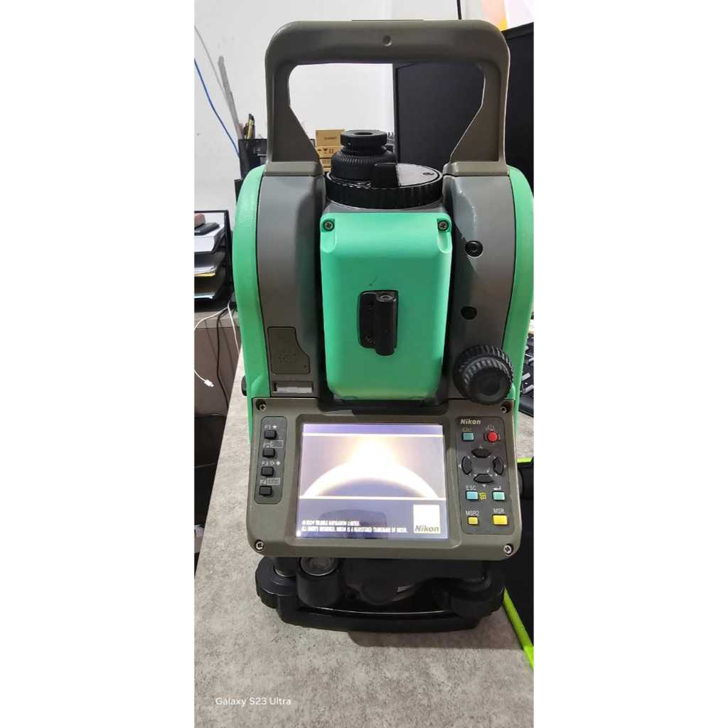 Total Station Nikon Nivo 5C Akurasi 5 Detik Laser & USB Lengkap Set