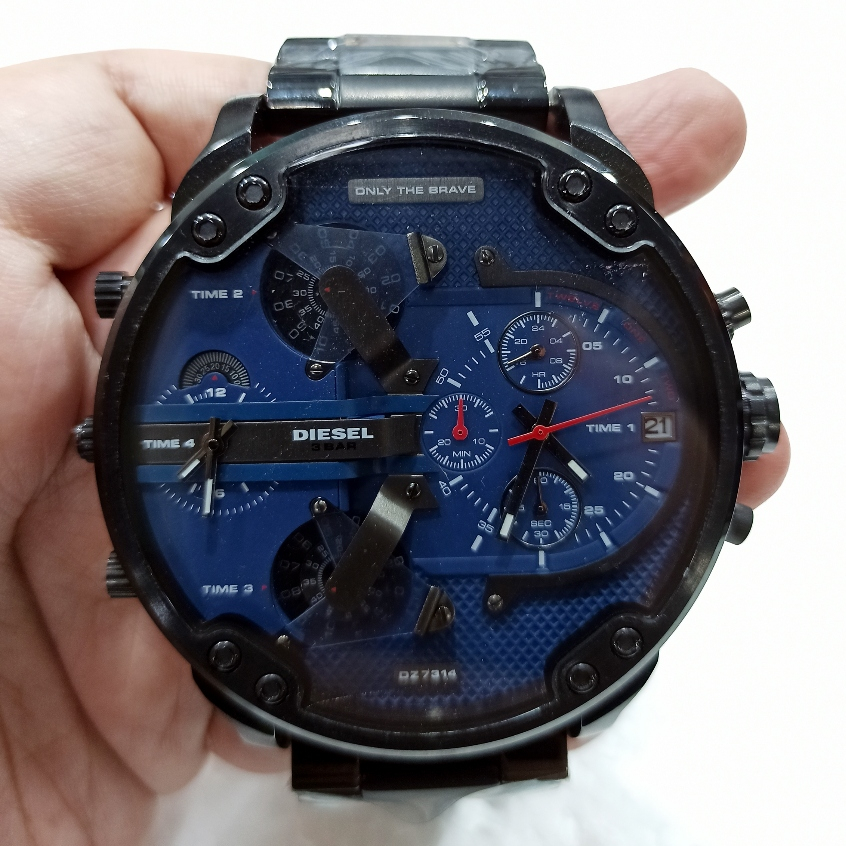 Jam Tangan Pria Big Size DL DZ7314 Mr. Da**y 2.0 4Time Chronograph Navy Dial Black Steel