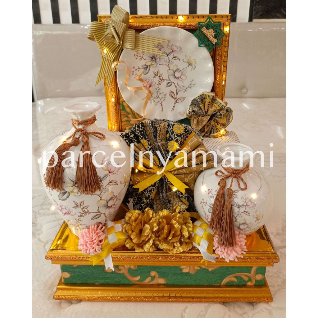 

PARSEL LEBARAN / PARSEL IDUL FITRI / PARSEL EID MUBARAK / HAMPERS LEBARAN / HADIAH LEBARAN / PARSEL SULTAN