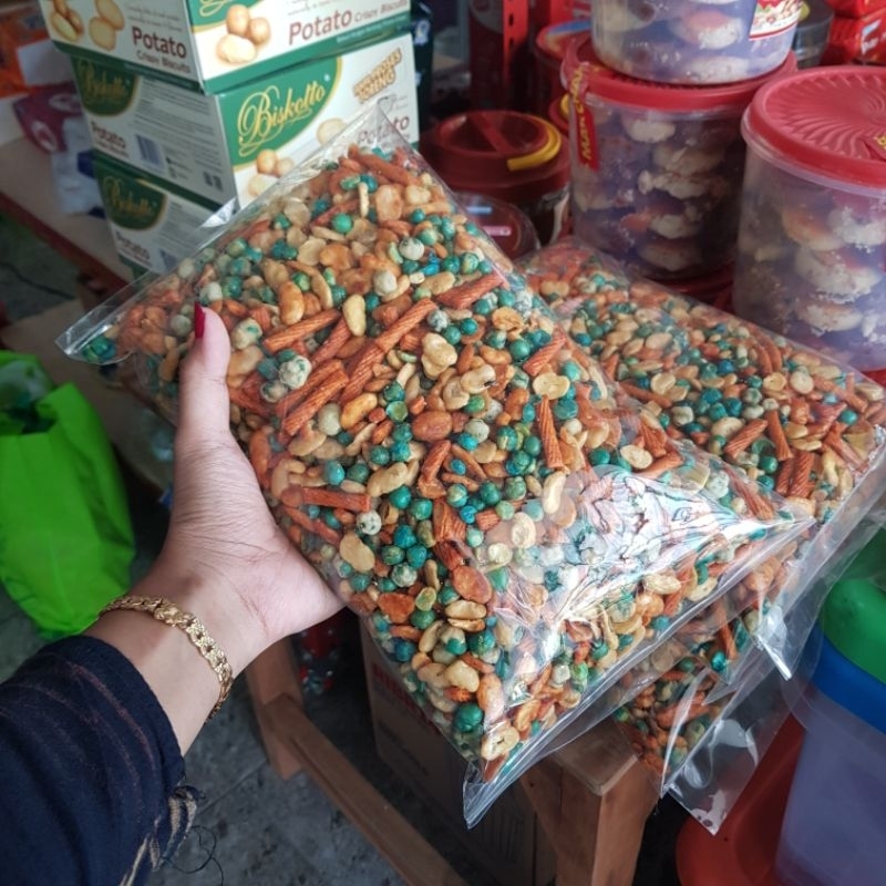 

kacang mix 1 kg
