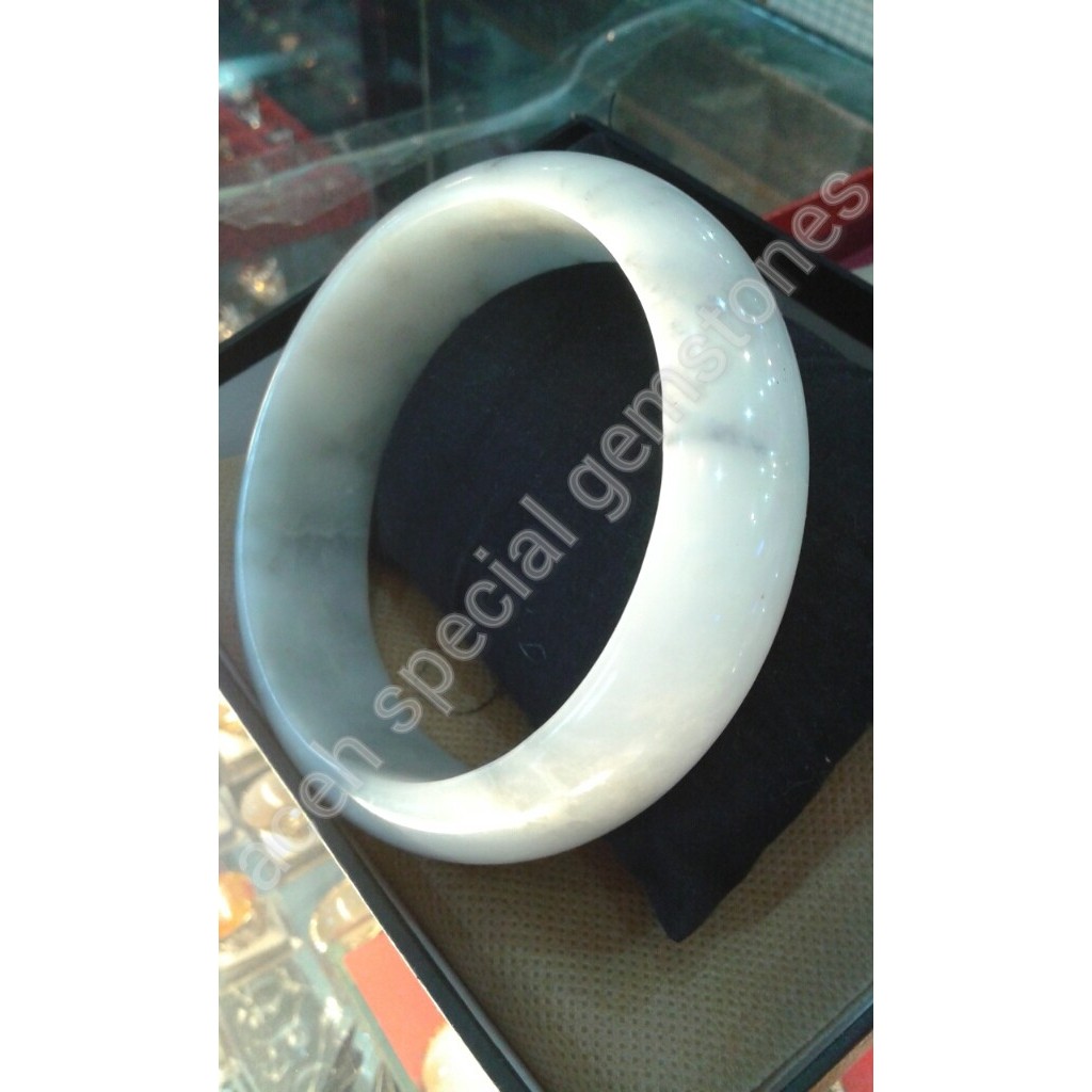 giok aceh asli. jadeite jade, ice jade, gelang batu asli GIOK SALJU terpopuler