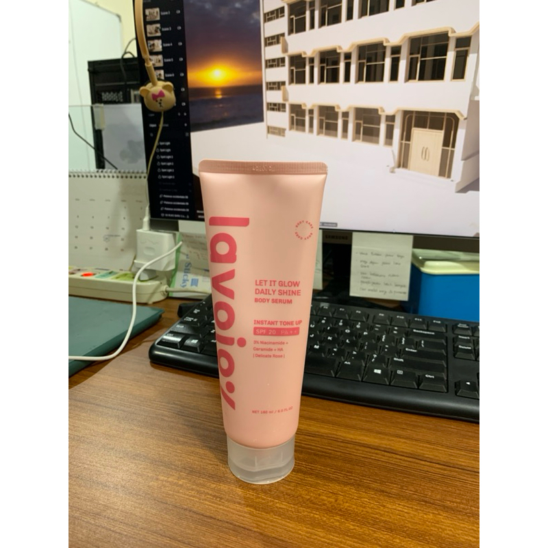 Preloved Lavojoy Let it Glow Daily body serum Instant Tone Up