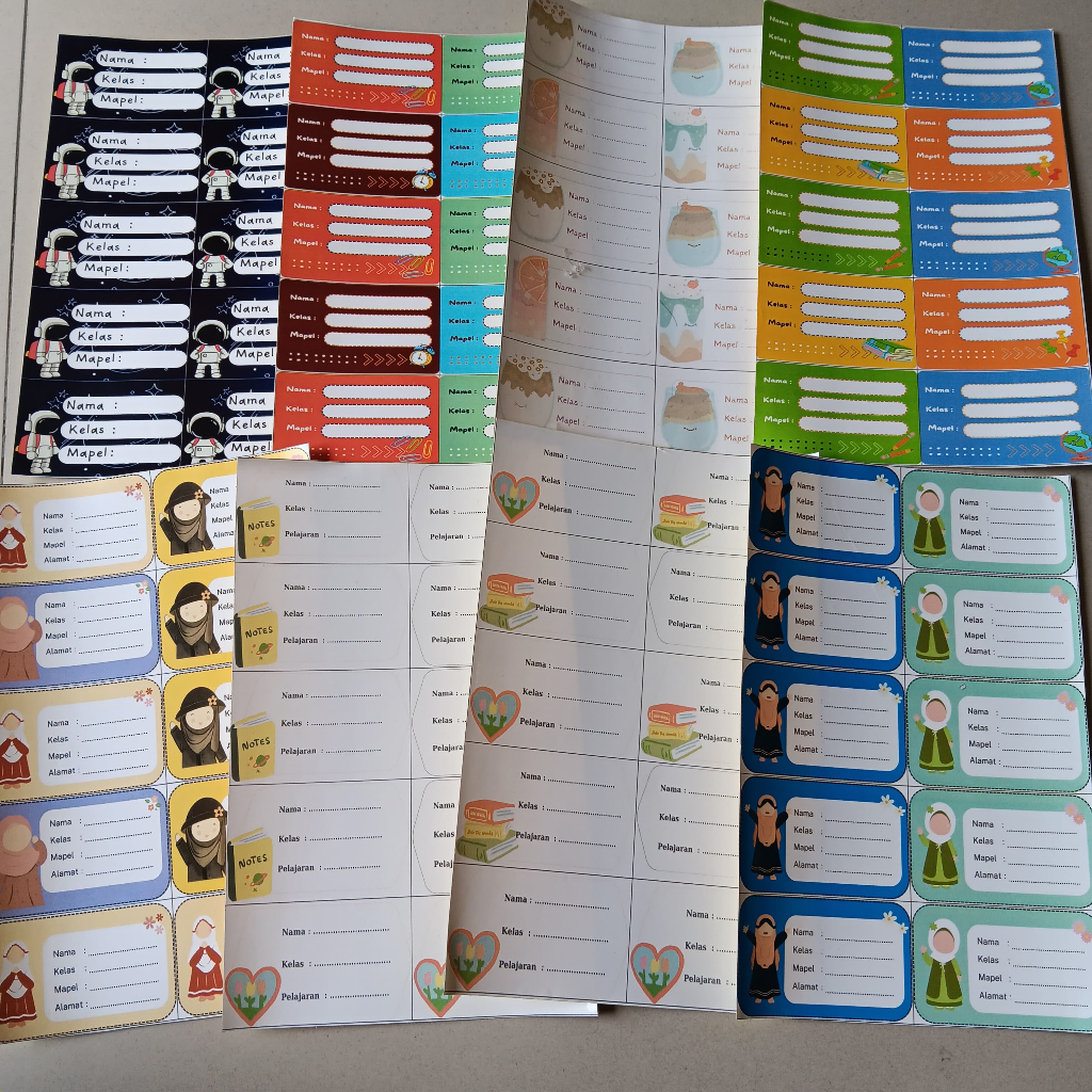 

STIKER TEMPELAN NAMA KELAS LUCU ISI 10 KOLOM