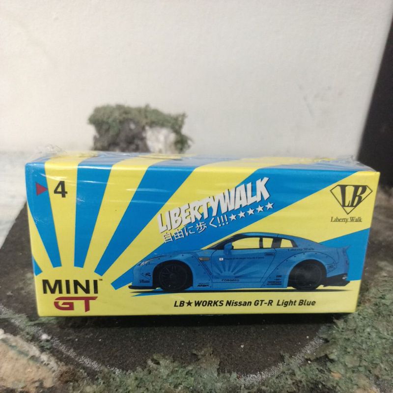 Mini GT#4 LB*WORKS Nissan GT-R Light Blue (Free Protektor)