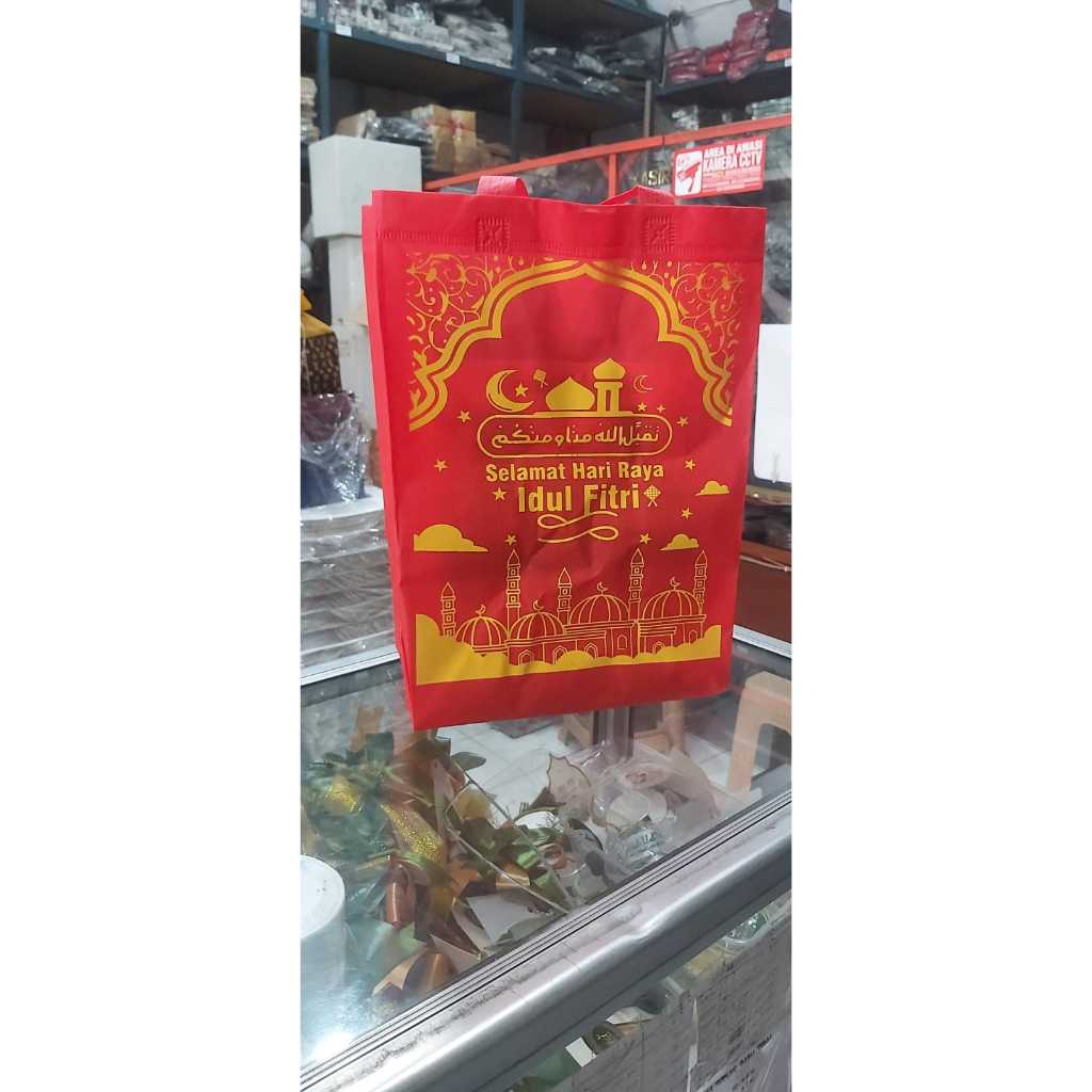 

Tas Idul Fitri 25x35x10cm