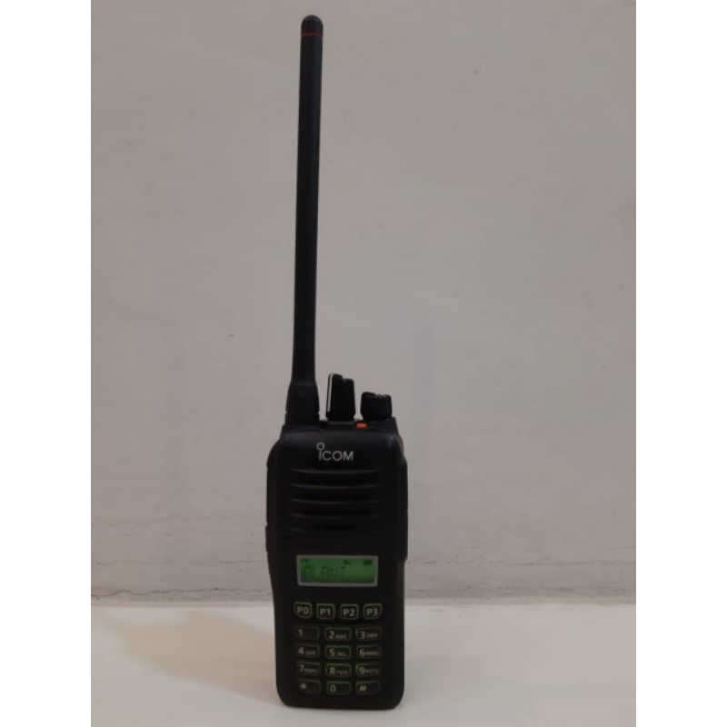 RADIO HT ICOM V88 KONDISI NORMAL TANPA CHARGER