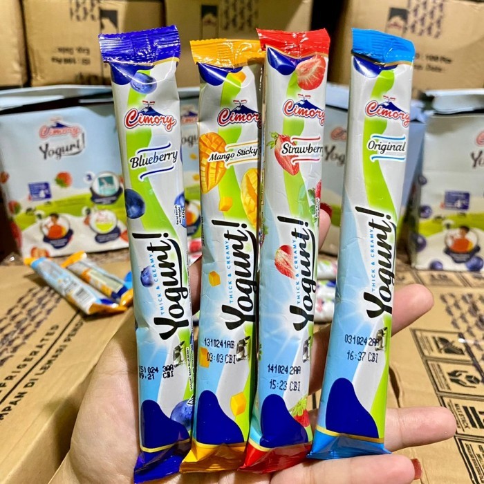 

10 pcs Cimory Yogurt Stick bebas mix rasa