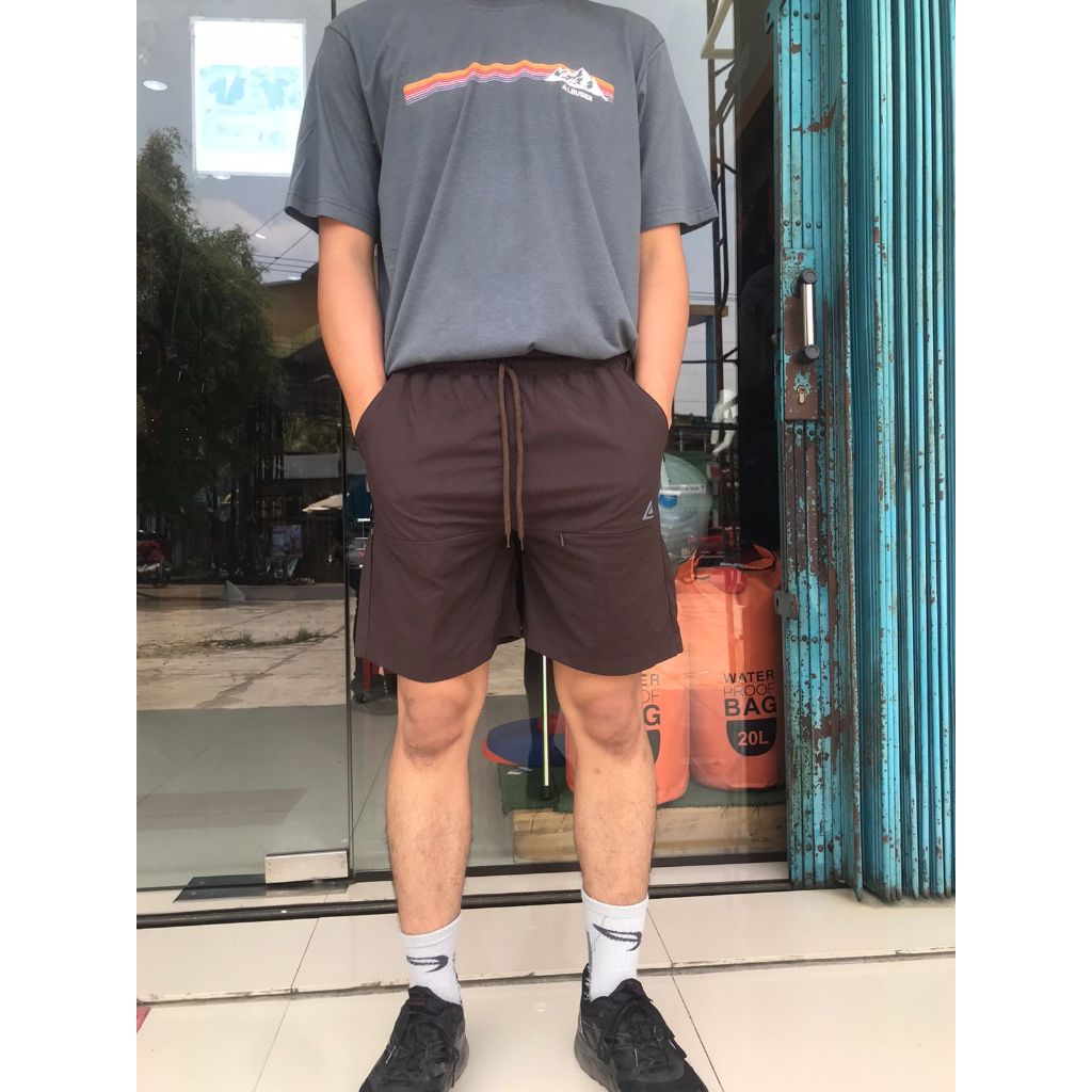 CELANA PENDEK LEUSER SPRINTX