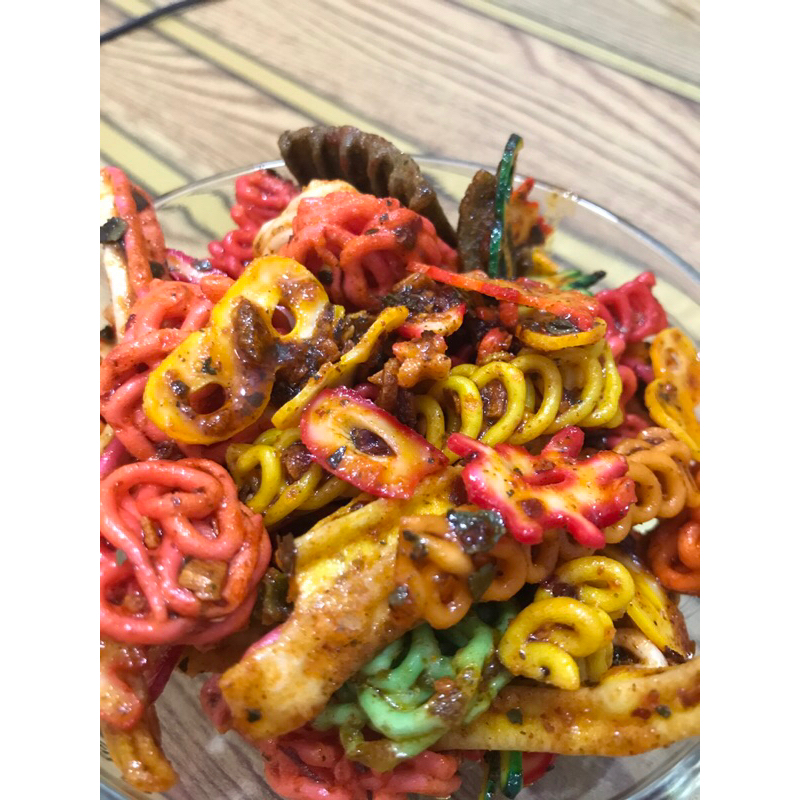 

KERUPUK SEBLAK BELETAK MIX || KEMASAN 1kg || PEDAS GURIH AROMA DAUN JERUK