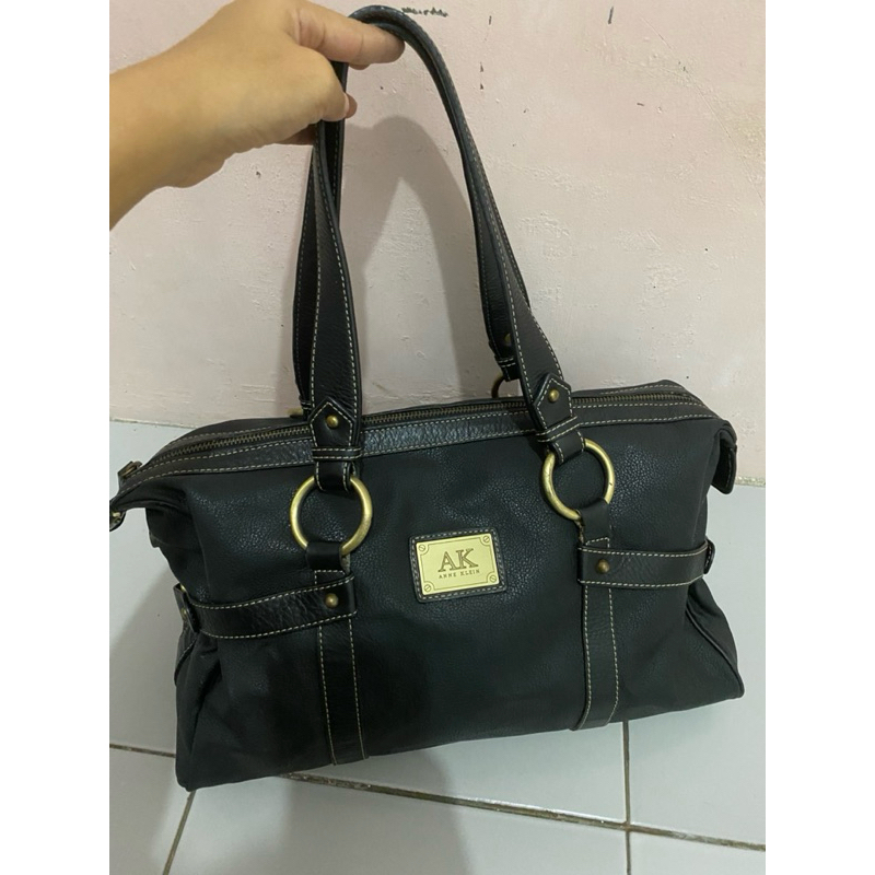 Tote Anne Klein hitam/tote leather