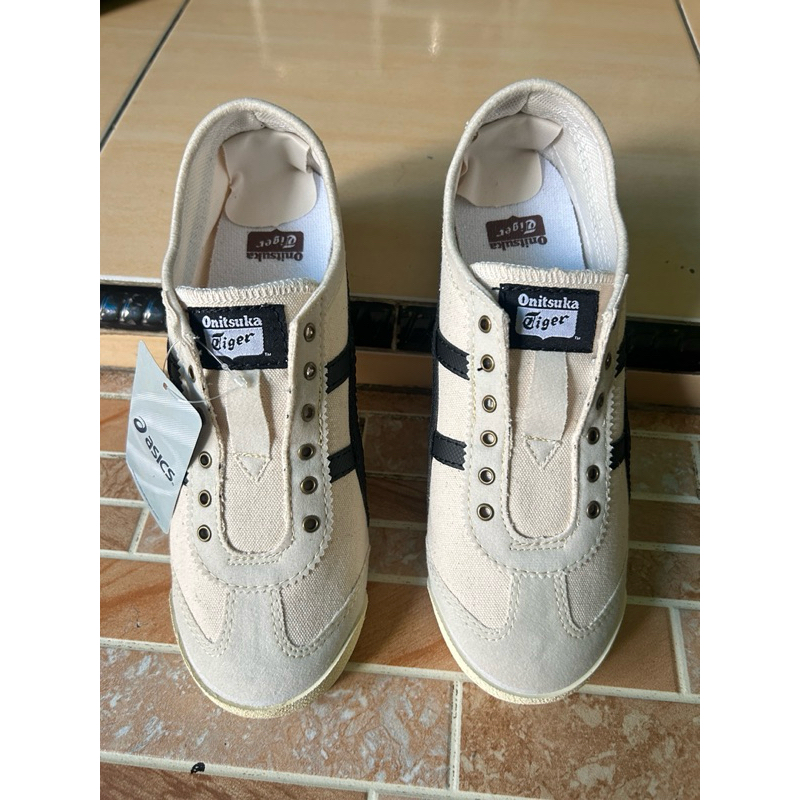 Onitsuka tiger made in vietnam