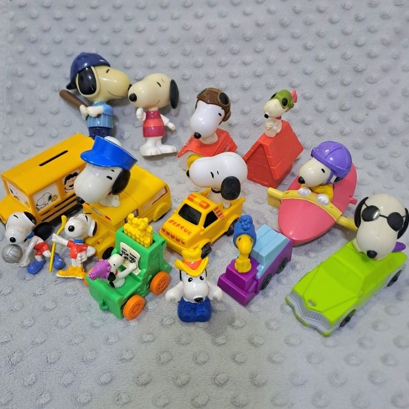 Peanuts Snoopy Figurines Preloved