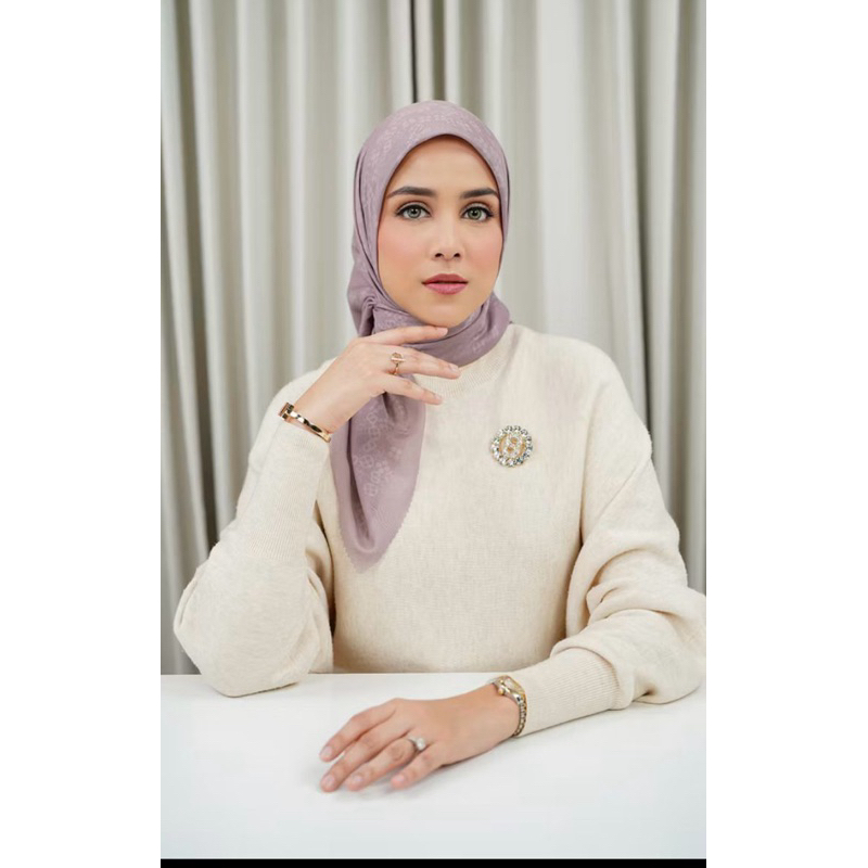 monogram scramble voile square - Aurora