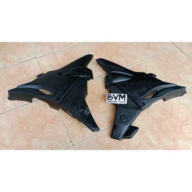 Tutup aki kanan kiri Verza ori copotan