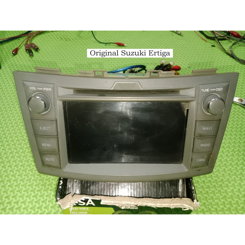 Head Unit Suzuki Ertiga Original Layar sentuh Dengan Soket Bracket Kabel USB. Tape Mobil Ertiga.