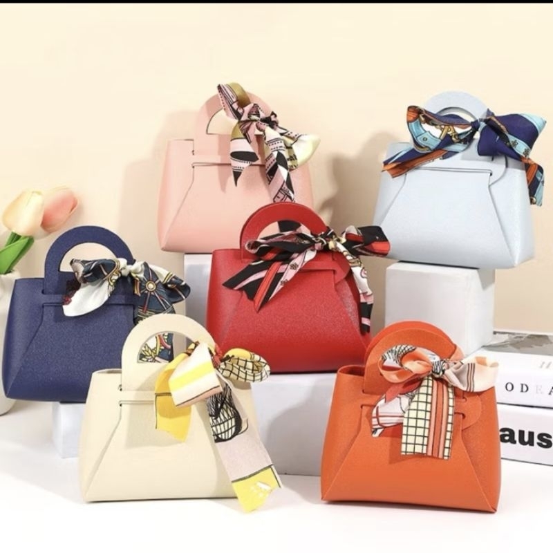 

TAS HAMPERS KULIT SINTETIS/TAS HAMPERS ULANG TAHUN/ TAS WANITA GOODIE BAG LEATHER EROPA WITH RIBBON