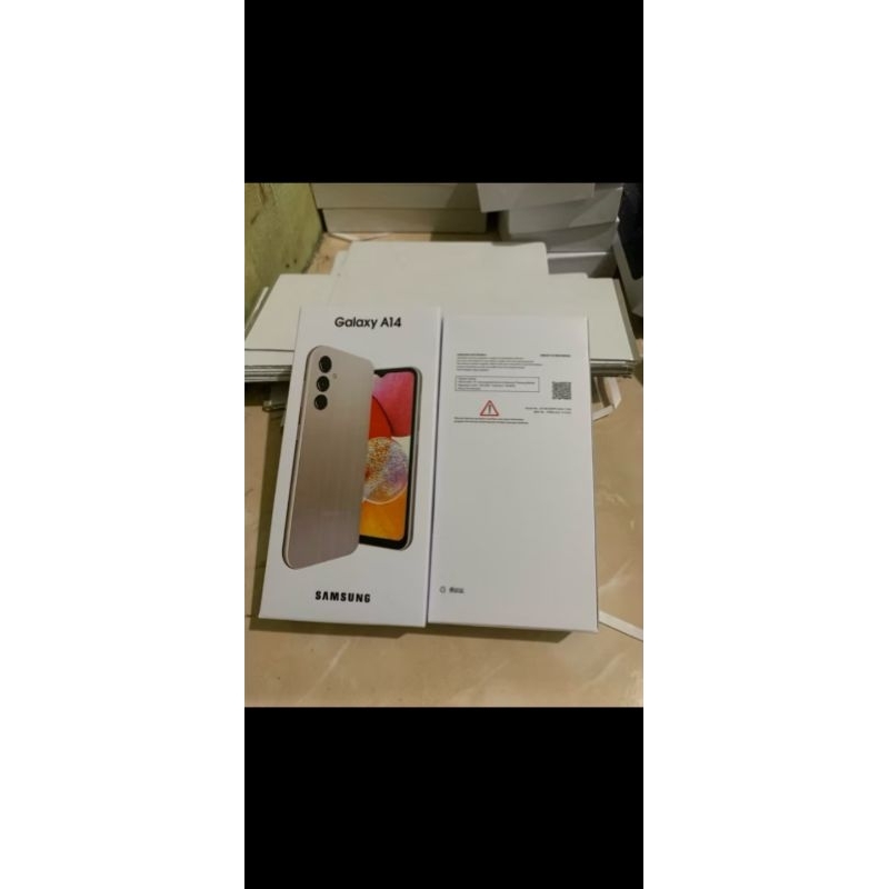 

dus box Samsung A14 4G ready semua warna free request sticker