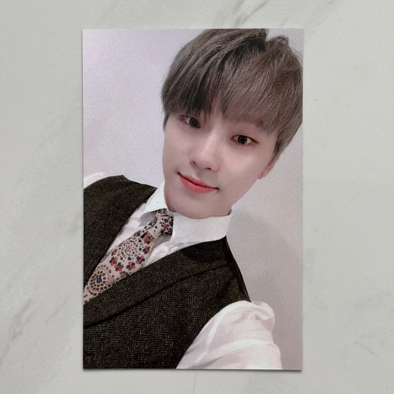 [DAMAGED] SEVENTEEN SVT DINO AN ODE FEAR BROADCAST PRE-RECORDING PHOTOCARD OFFICIAL