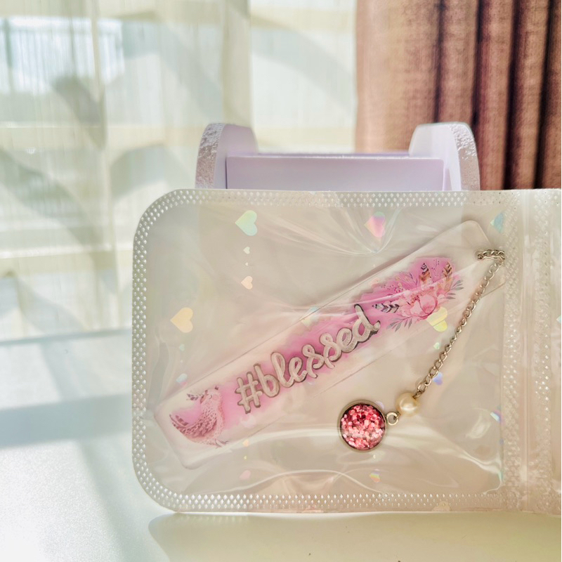 

(Handcrafted) Pembatas Buku / Bookmark Acrylic