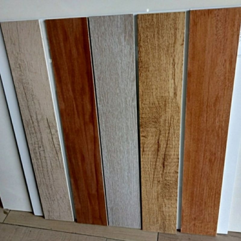 Plin granit motif kayu 10x60