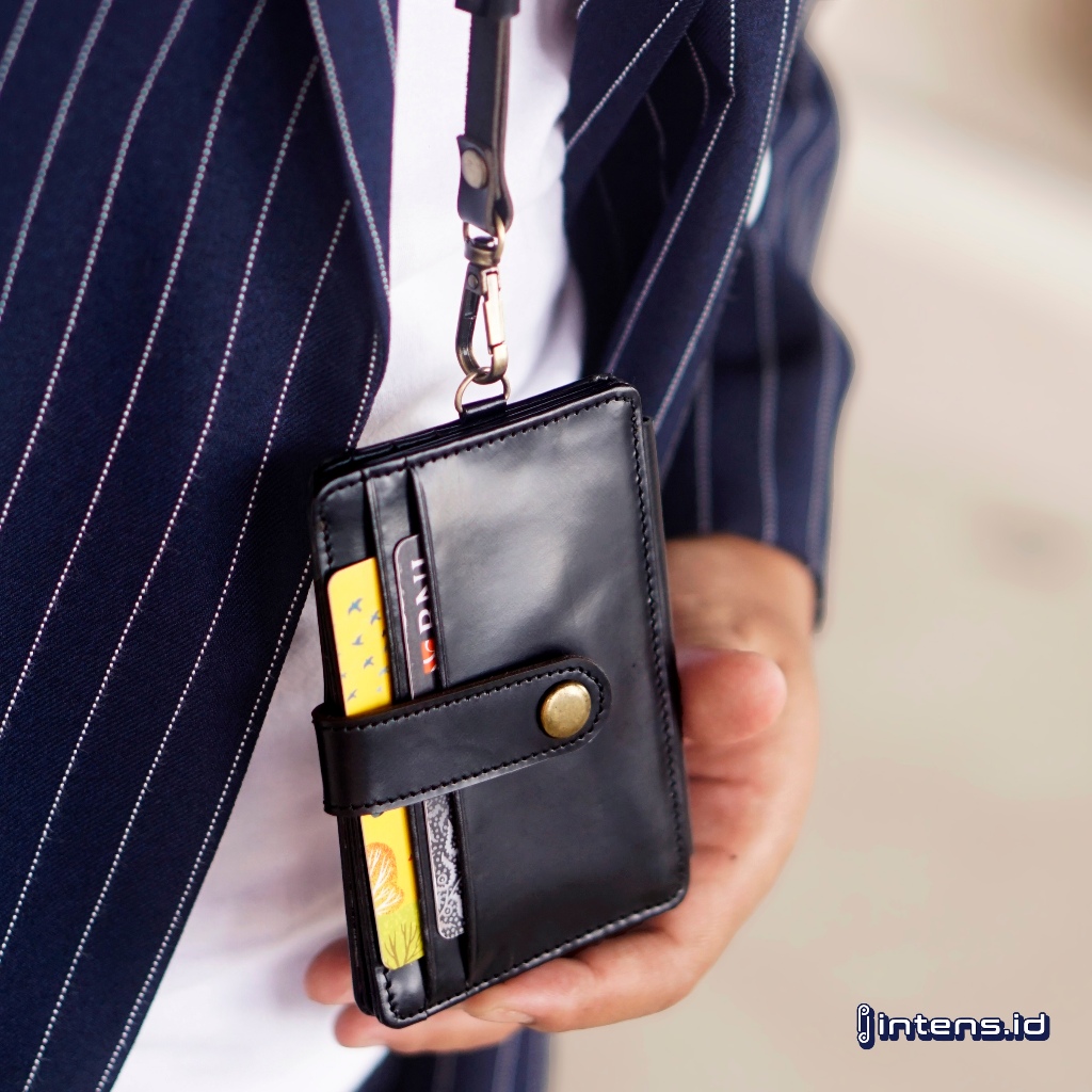 

Intens.id id card holder name tag kulit lanyard kulit custom id card kulit