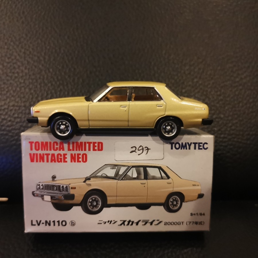 TLVN Tomica Limited Vintage LVN110b Nissan Skyline 2000GT Kuning
