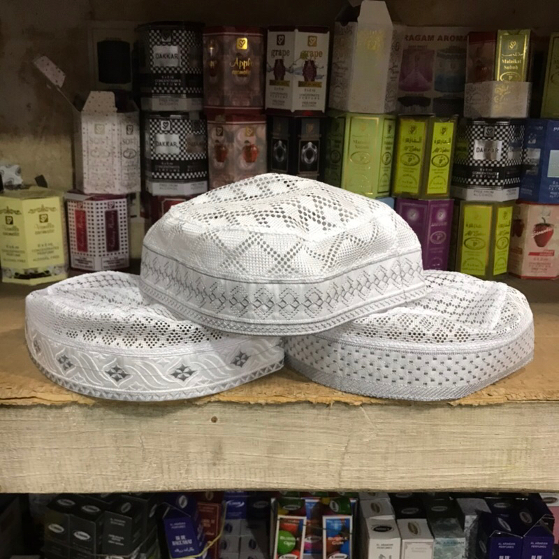 KOPIAH HAJIR MARAWIS/KOPIAH YAMAN/KOPIAH KEKINIAN