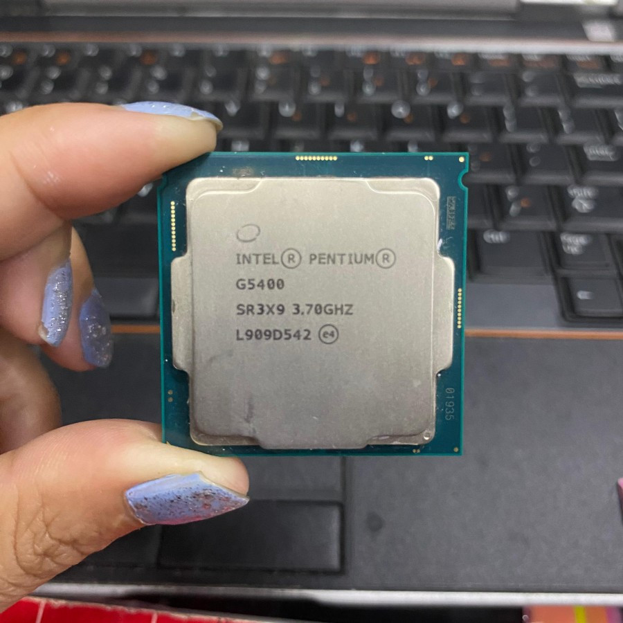 Processor Intel Pentium Gold G5400 Tray ( BERGARANSI )