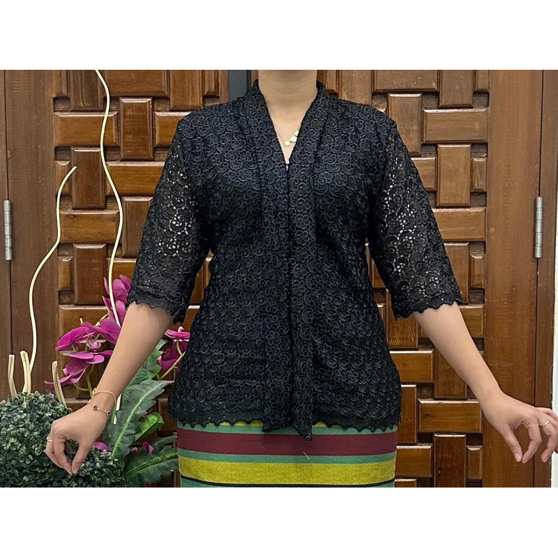 atasan blouse brokat hokky kancing depan