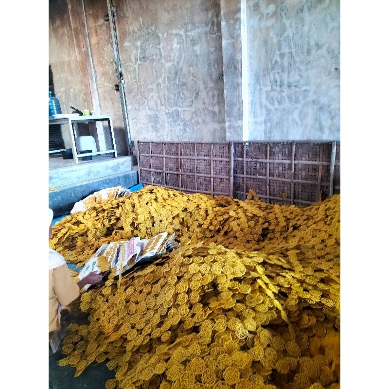 Kerupuk Mie Kuning | Kerupuk Asinan | Cap 28 & 3 Bintang | Kiloan