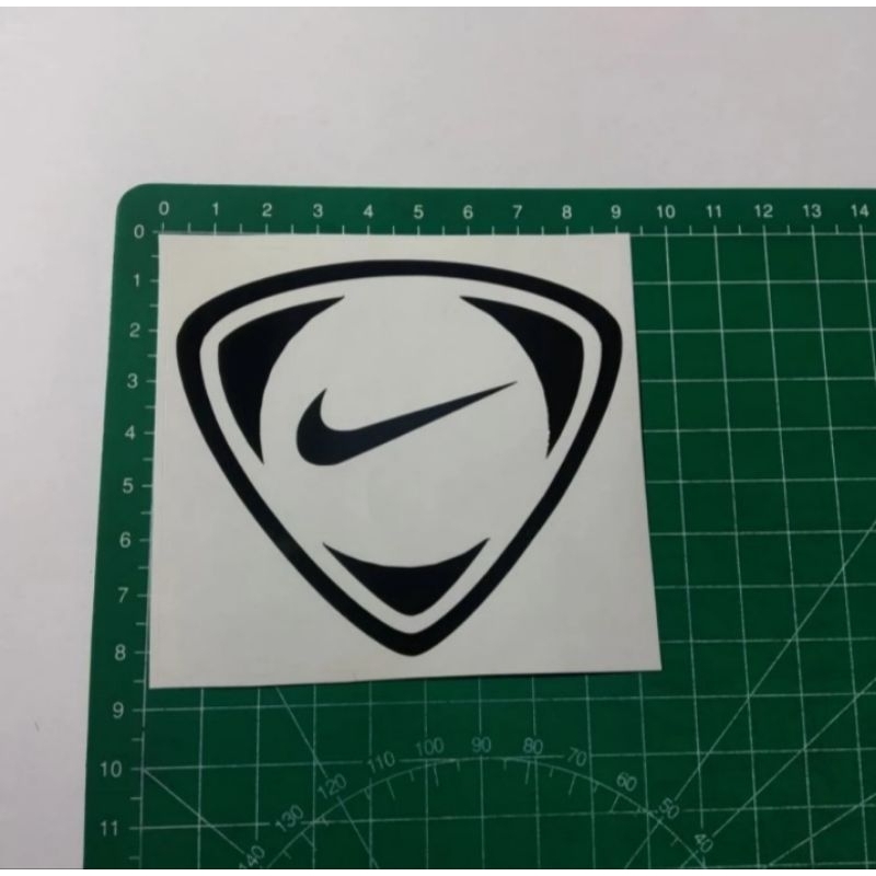 stiker cutting nike