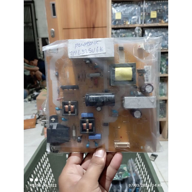 PSU POWER SUPPLY REGURATOR MESIN TV PANASONIC TH L32SV6K