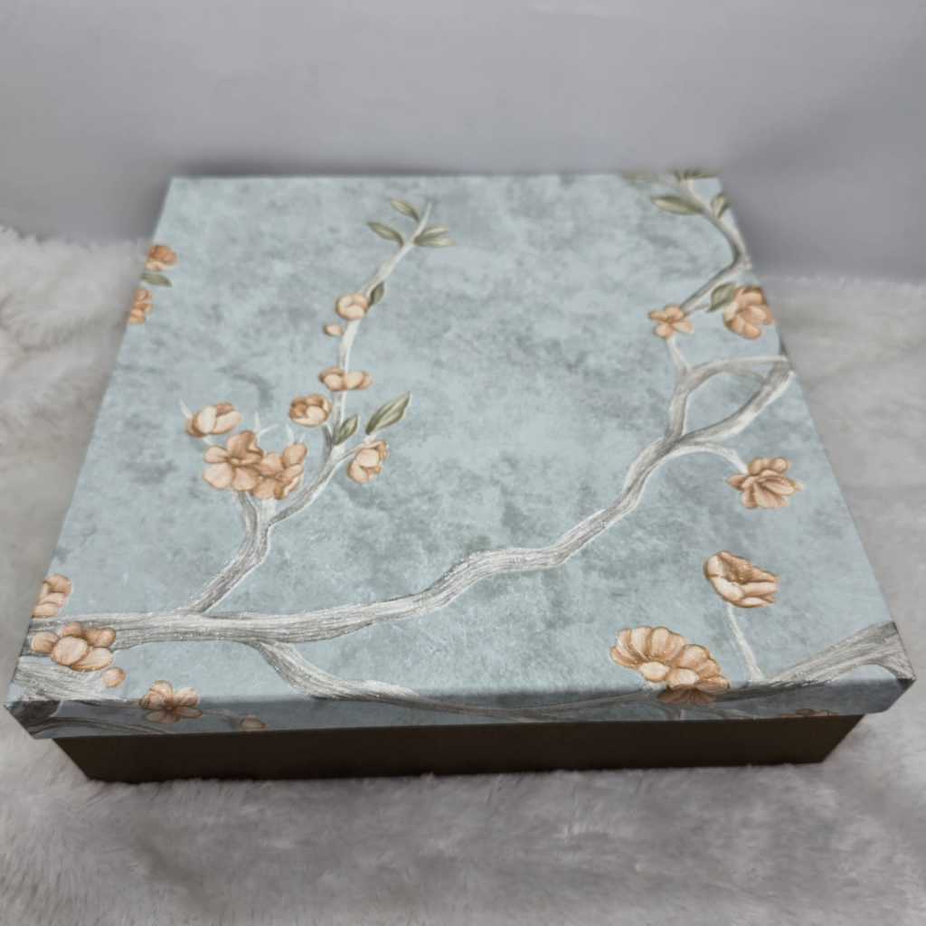 

paket 4pc box standar 30x30x8cm - LUAR KOTA / kotak kue hantaran idul fitri / lebaran