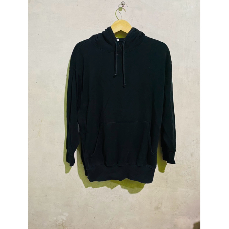 Hoodie Basic GU Hitam